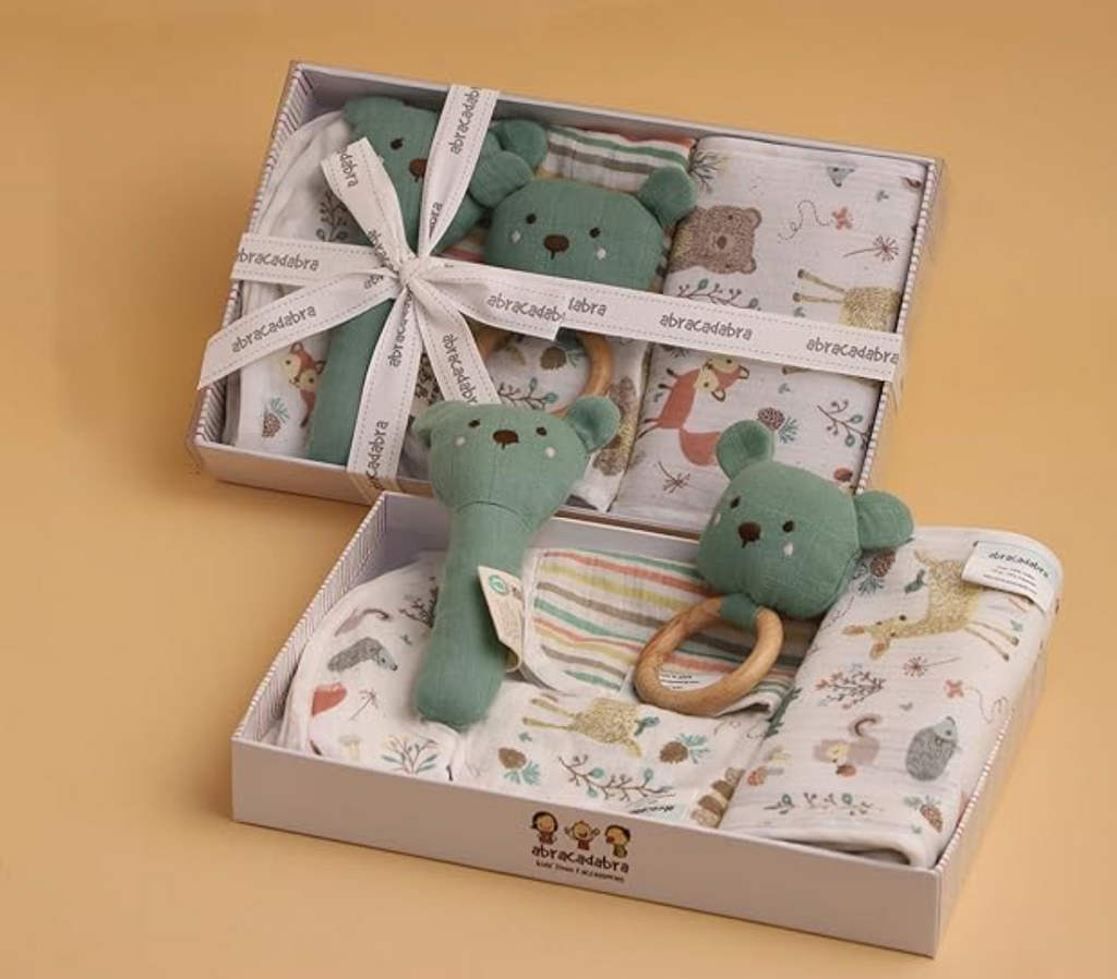 Essentials Gift Set For Baby, Perfect For Baby Shower And Gifting (Includes 2 Bibs, 2 Wipes, 1 Burp Cloth, 1 Teether & 1 Face Rattle) - Unisex,Multicolor