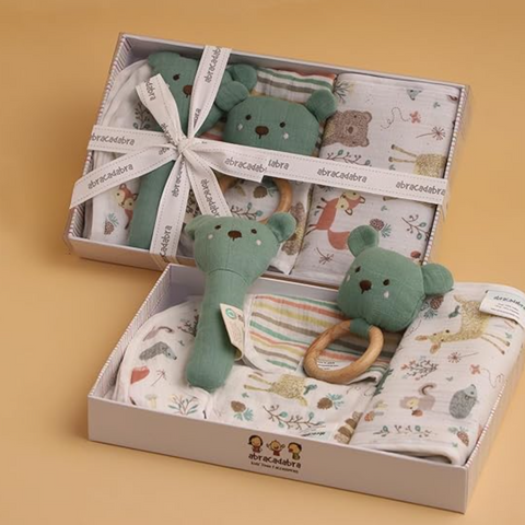 Essentials Gift Set For Baby, Perfect For Baby Shower And Gifting (Includes 2 Bibs, 2 Wipes, 1 Burp Cloth, 1 Teether & 1 Face Rattle) - Unisex,Multicolor