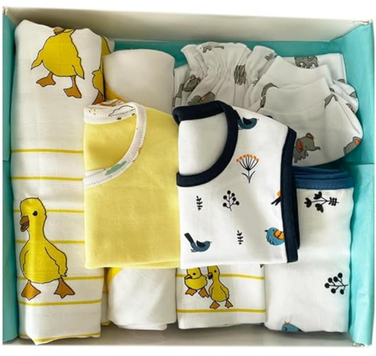 MOM CARE Newborn Baby Gift Set Has All Newborn Baby Essential Clothes in Baby Gift Set for or Girls Unisex 11 pcs Yellow